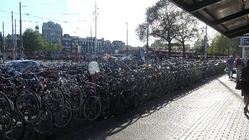 Amsterdam: Oh weh, wo ist mein Fahrrad?